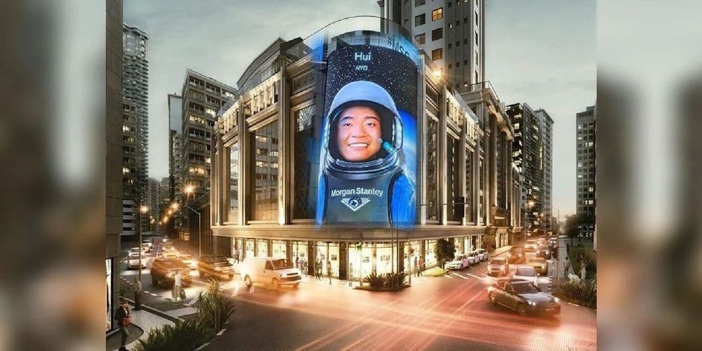 Balneário Camboriú inaugura 'Times Square de BC' com telão gigante e complexo gastronômico