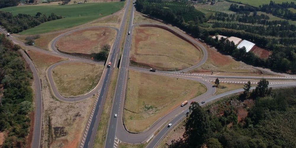 Vai viajar? PRVias aponta os dias de maior e menor movimento nas rodovias