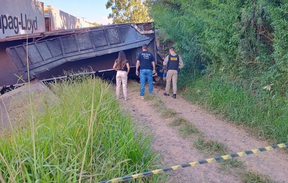 Colisão entre caminhão e trem mata motorista em Ipiranga